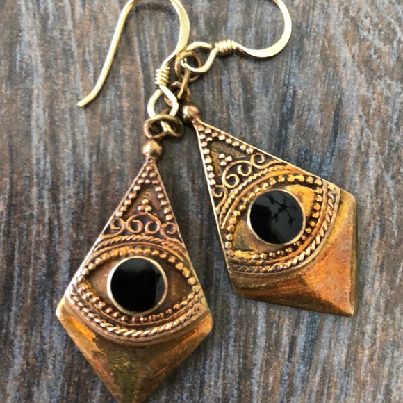 Evil eye inlaid onyx brass earrings - Picture 7 of 8